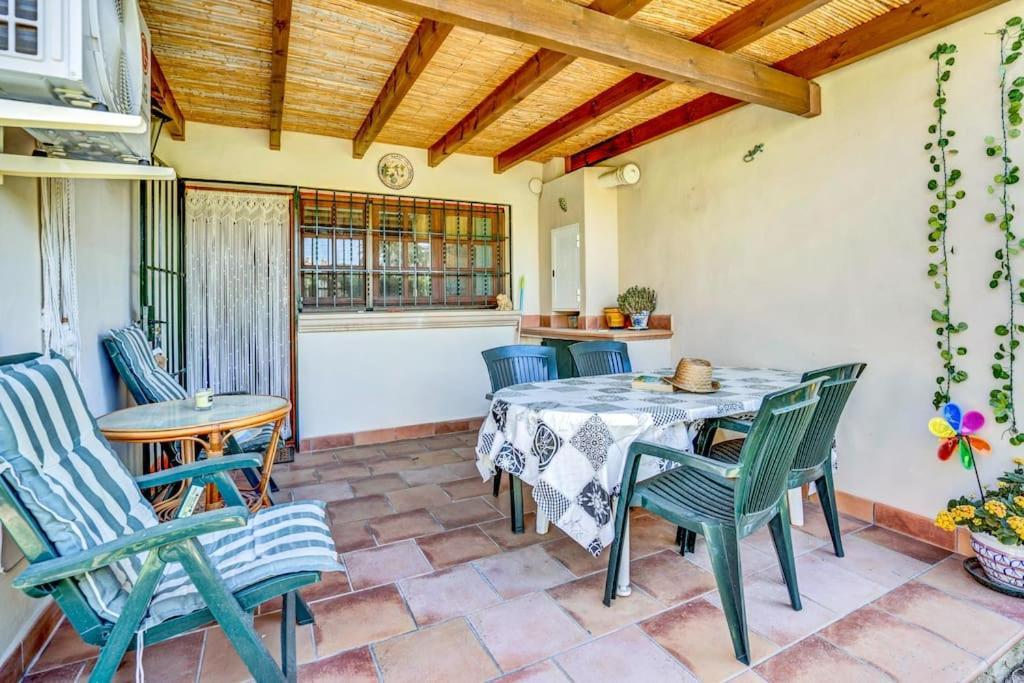 La Isla Casa Barnaby Villa Platja de Larenal Exterior foto