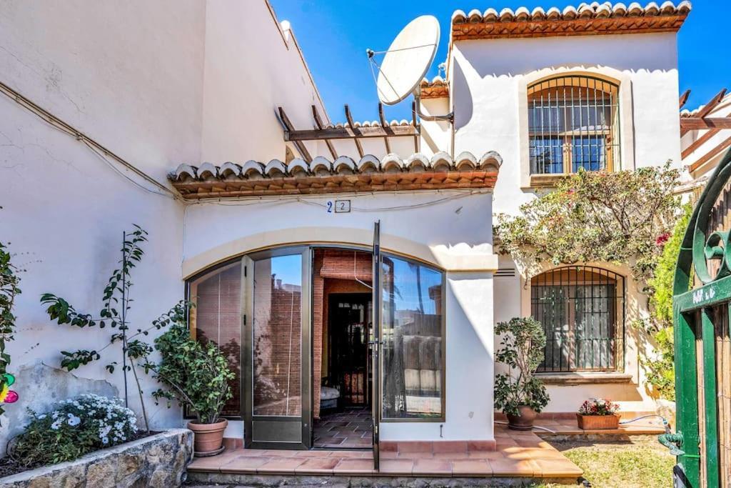 La Isla Casa Barnaby Villa Platja de Larenal Exterior foto